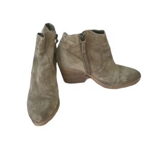 T&B Taupe Leather Block Heel Zip Ankle booties